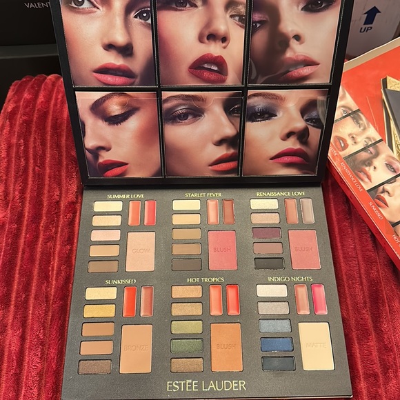 Estee Lauder 48 Shades Deluxe Eyeshadow Face Palette - Picture 2 of 5